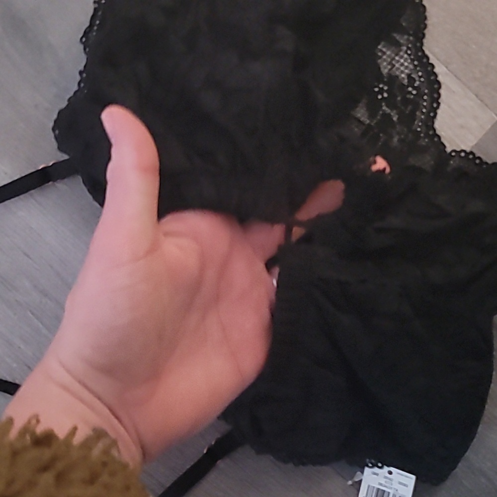 NWT Aerie Hibiscus Lace Halter Bralette Size XS - Picture 4 of 4